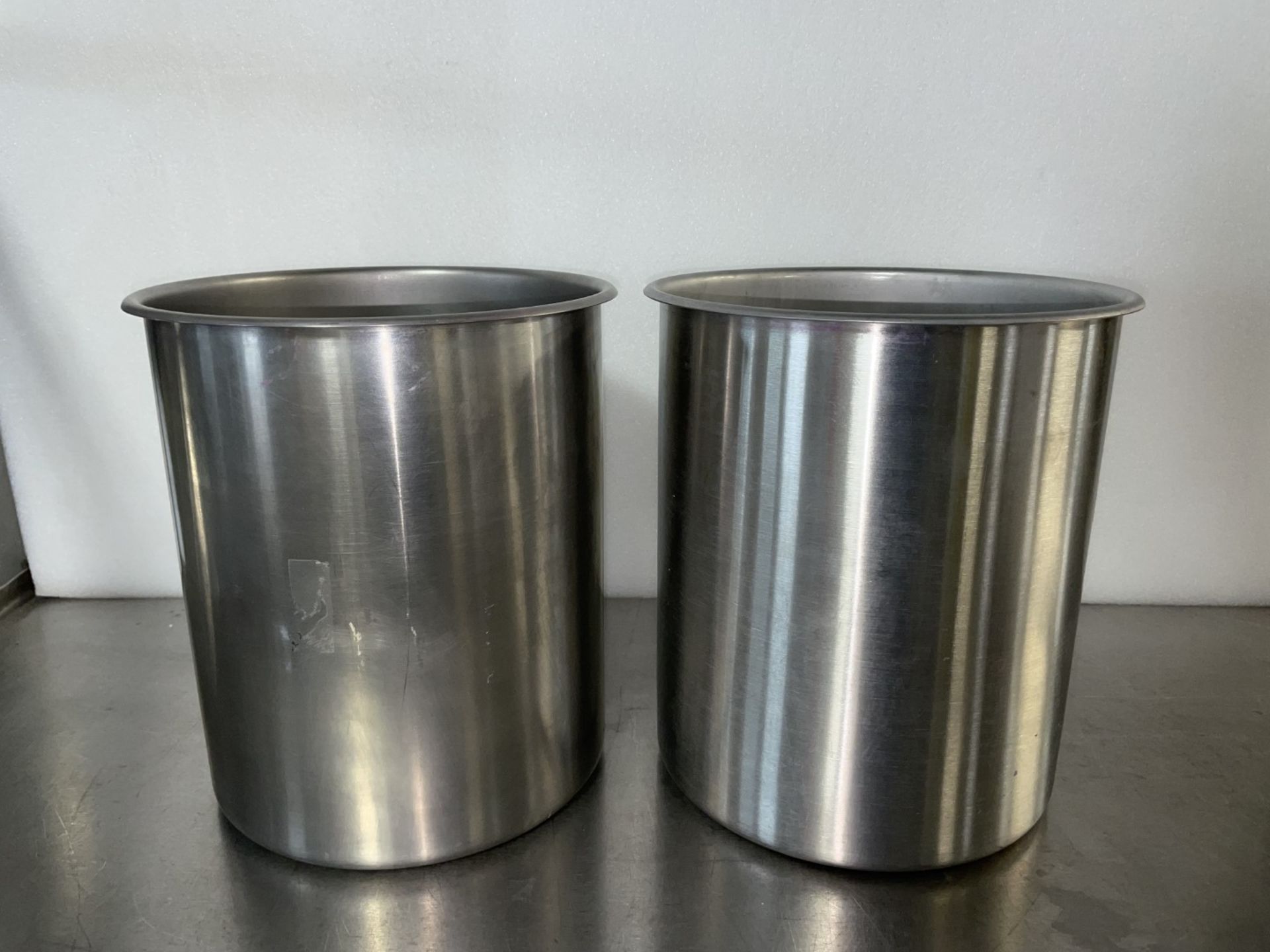 12.125 qt/11.47 L Polar Ware Stainless Steel Beaker 300 Series Model 12Y