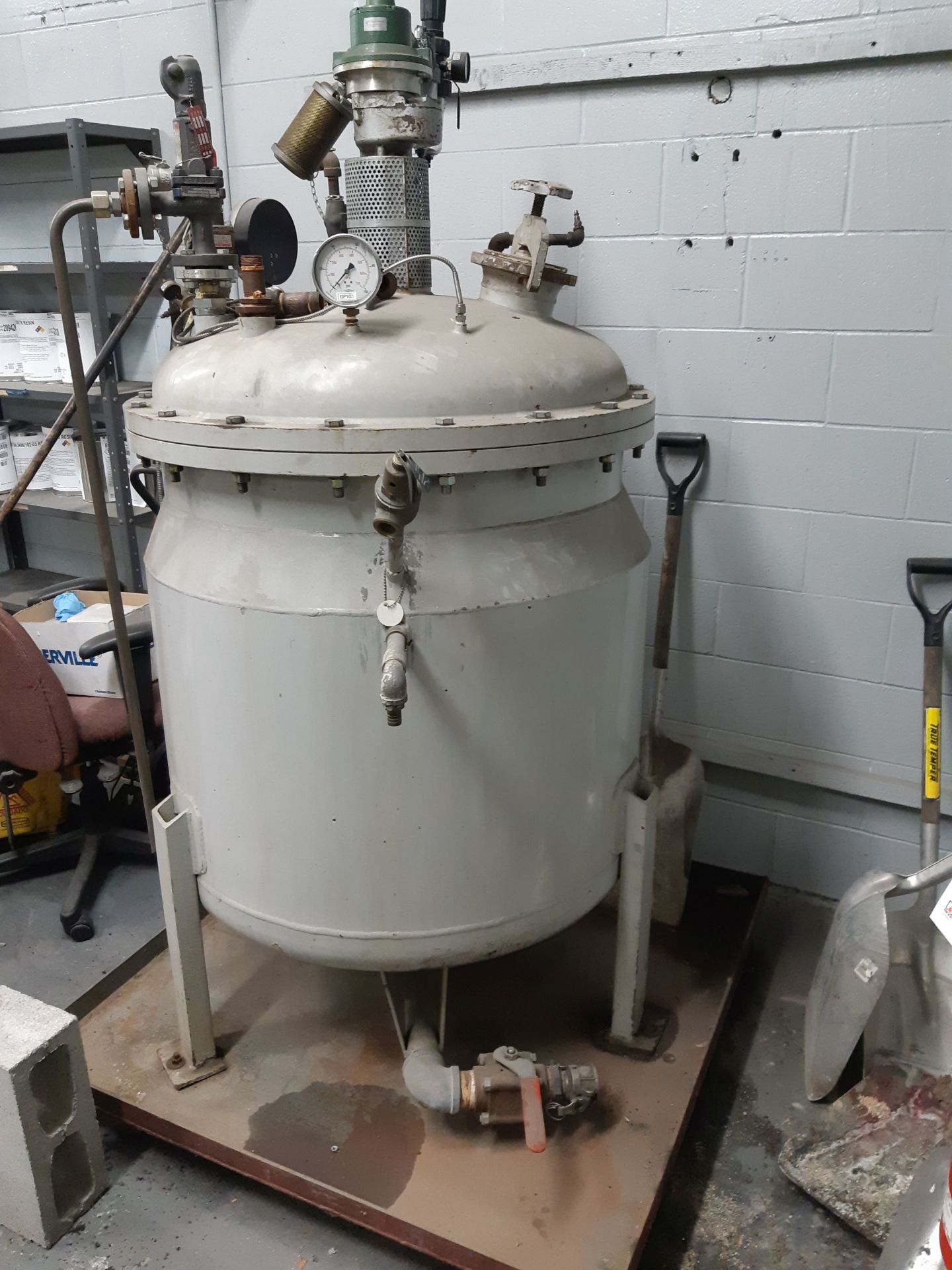 Linden 500 liter Jacketed Component Tank with Agitator - Image 2 of 4