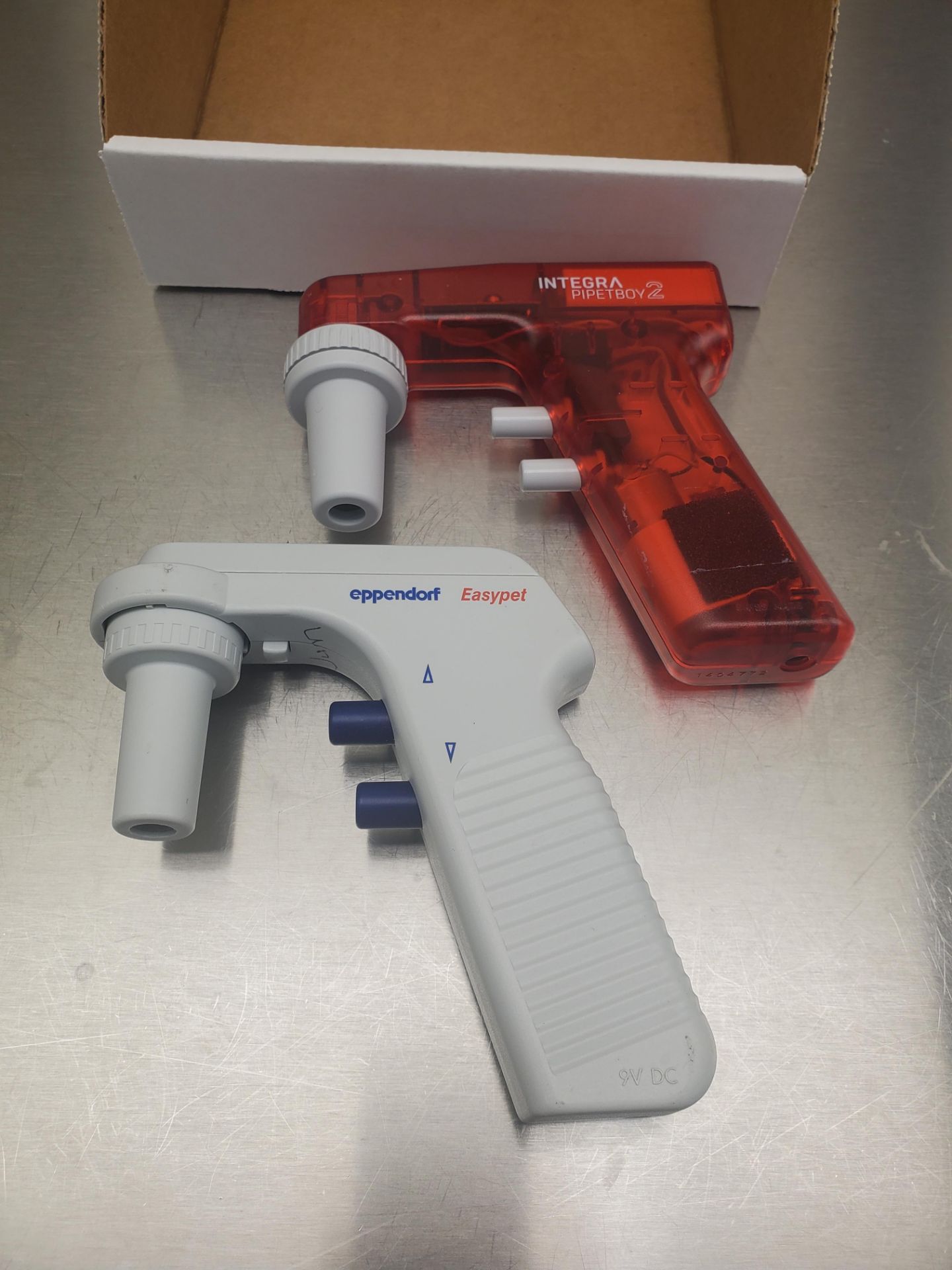 (1) Eppendorf Easypet Pipettor, Integra Pipetboy 2 Pipettor