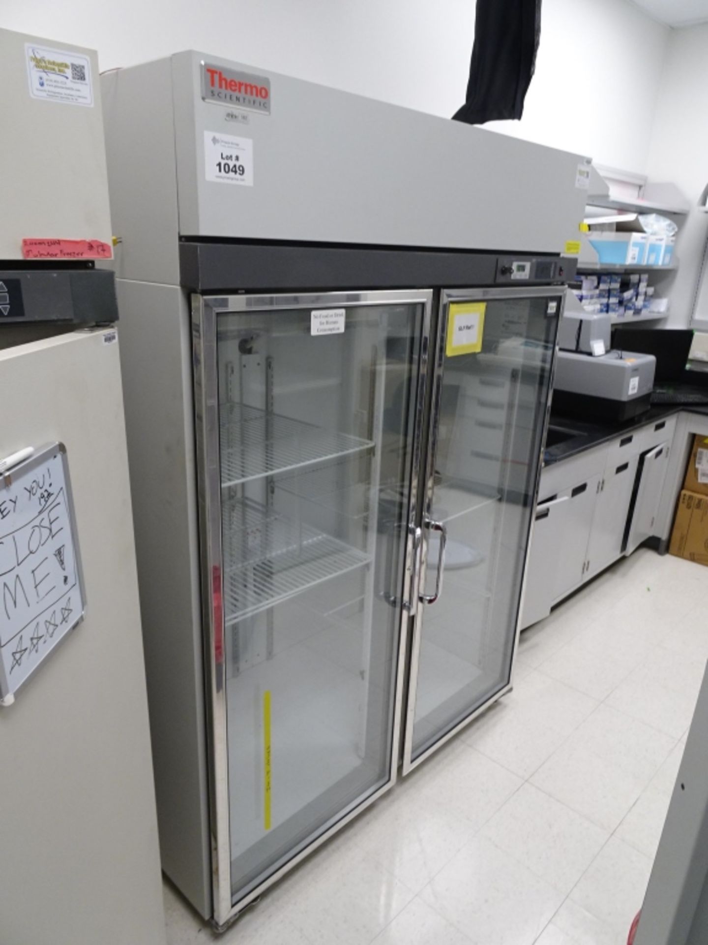 Thermo Fisher Scientifc Glass Door Refrigerator - Image 2 of 5