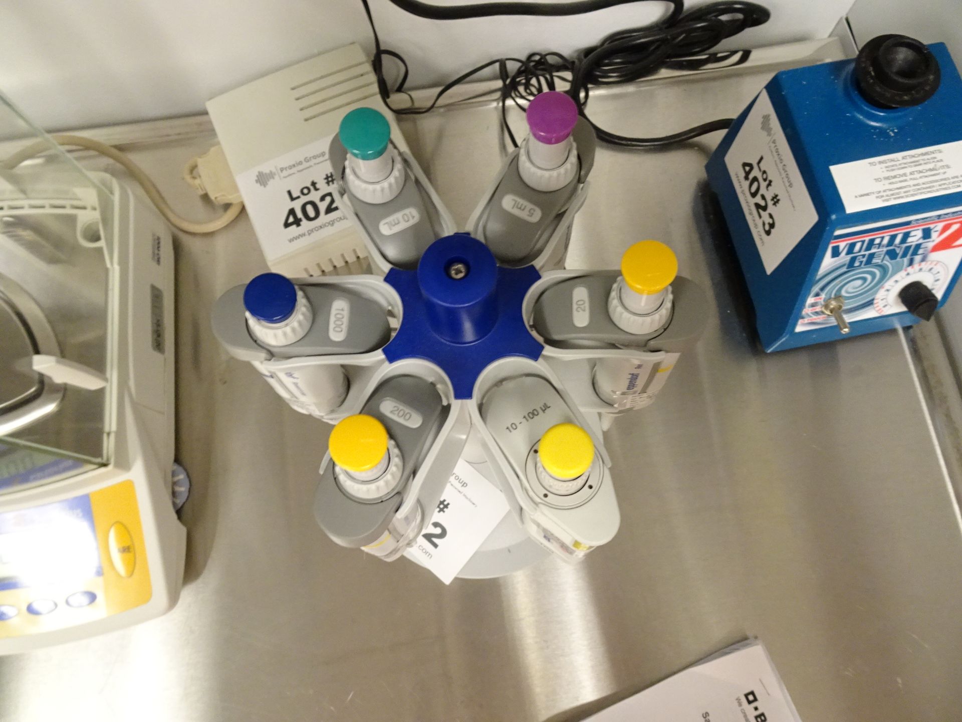Lot Pipettes - Image 3 of 4