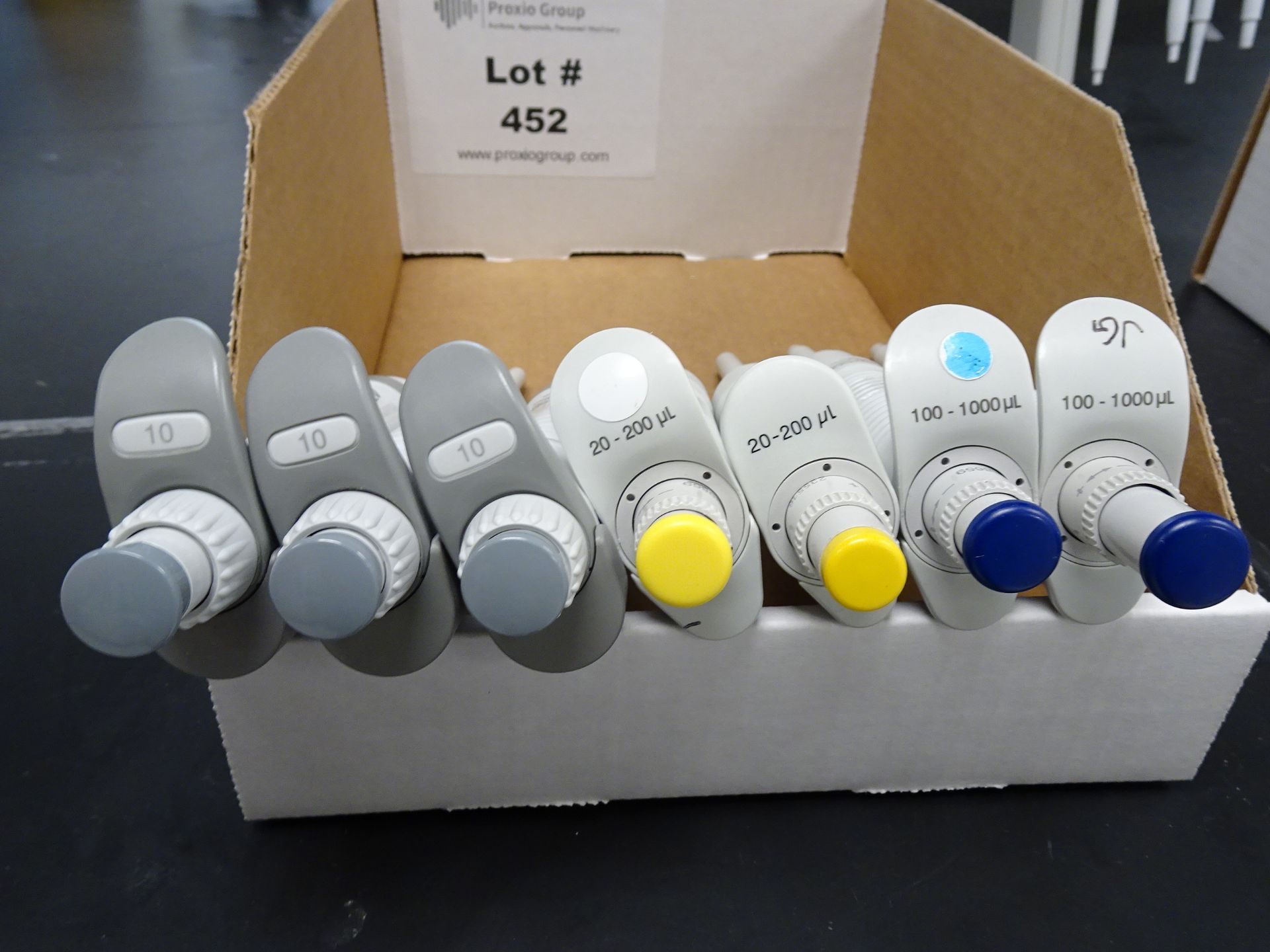Box Lot: 7-Eppendorf Pippettes Including (3) 1-10ul, (2) 20ul-200ul, (2) 100ul-1000ul Pippettes ( - Image 3 of 5