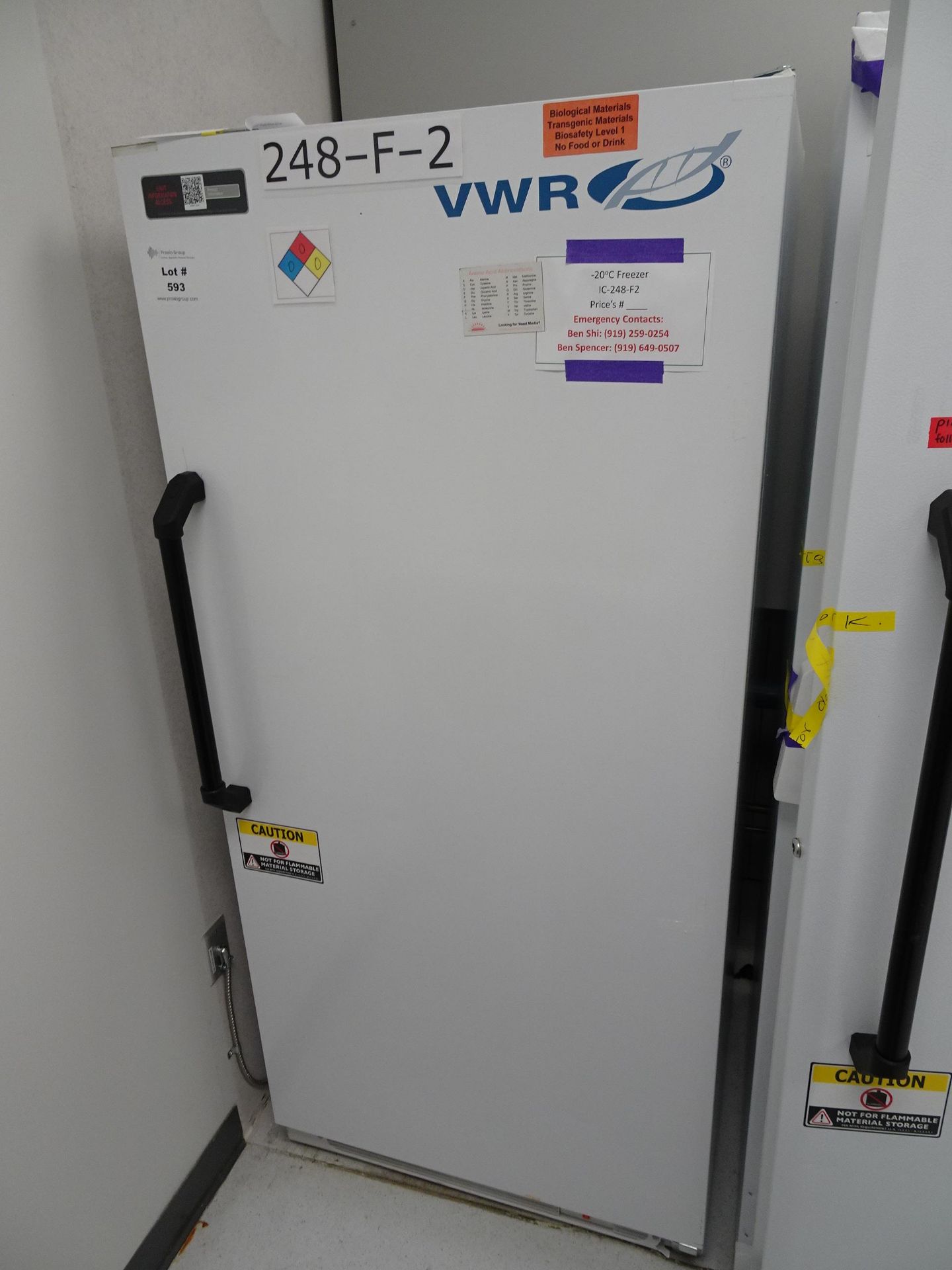 VWR Model SCBMF-1420 -20 Laboratory Refrigerator sn SYM-WB42055555-1407 11V 60Hz R134a
