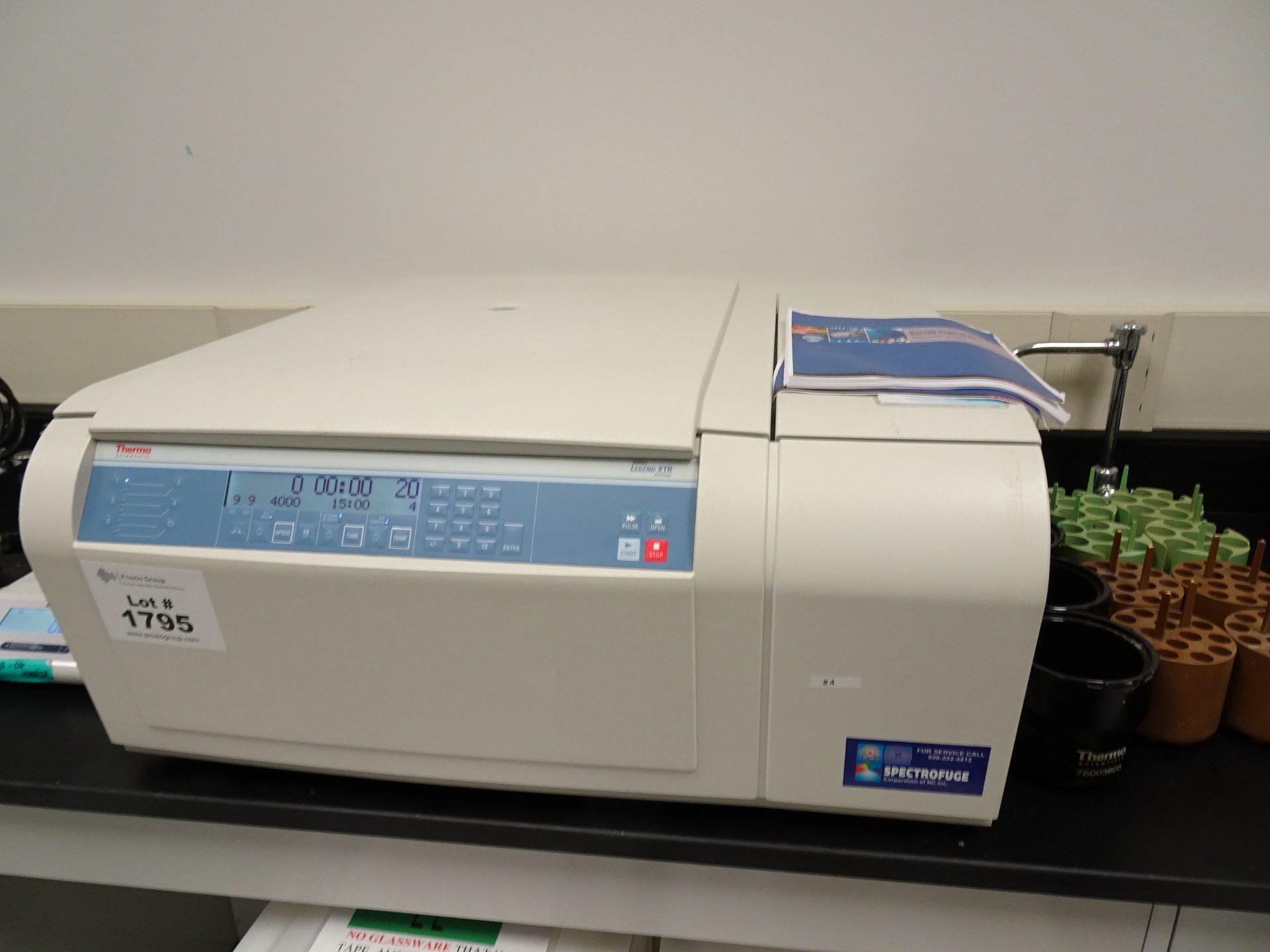 ThermoFisher Refrigerated Centrifuge - Image 10 of 13