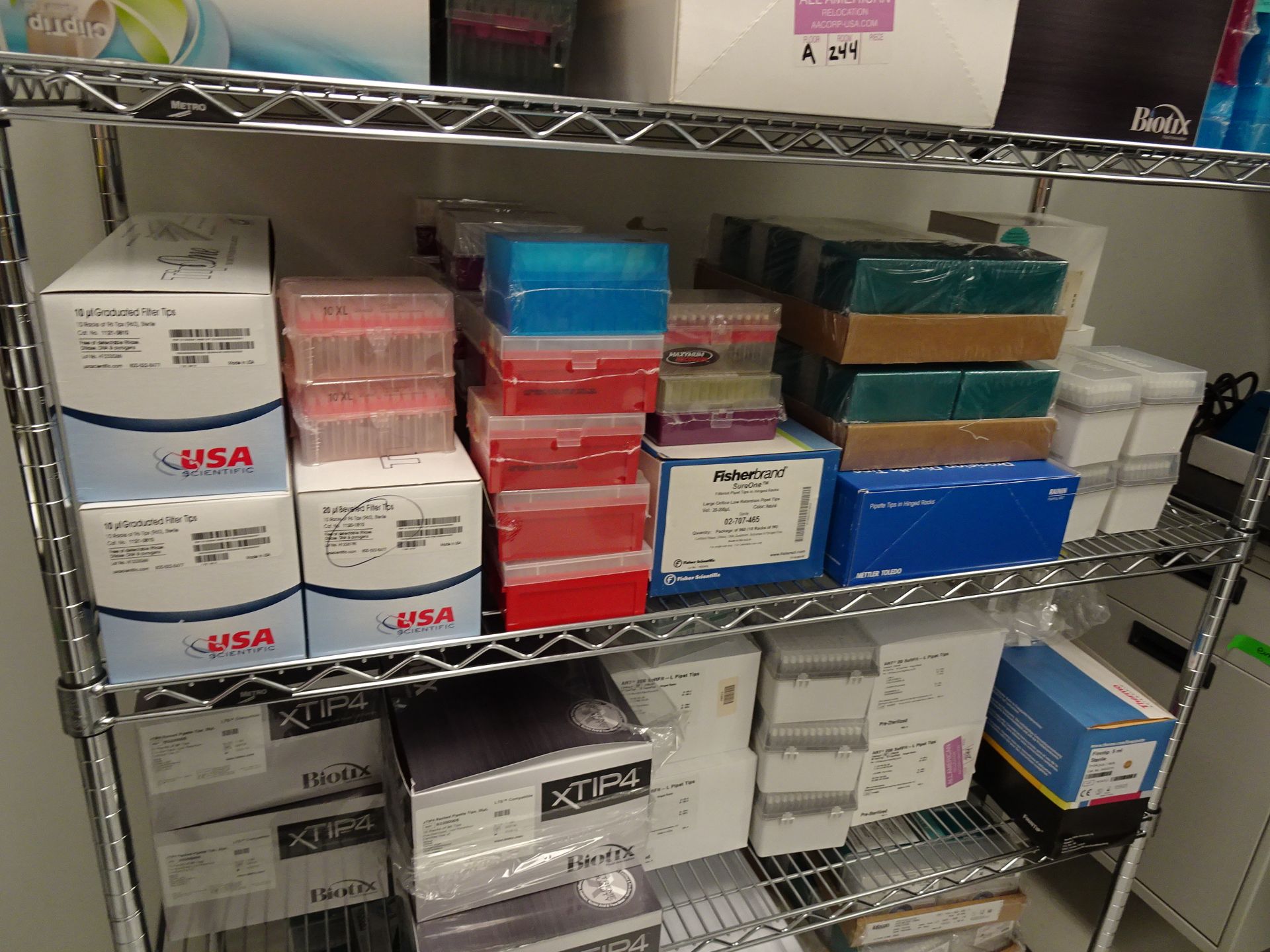 5-Tier Metro Rack and Contents Including But Not Limited To Various Pipette Tips and Well Plates ( - Image 10 of 14
