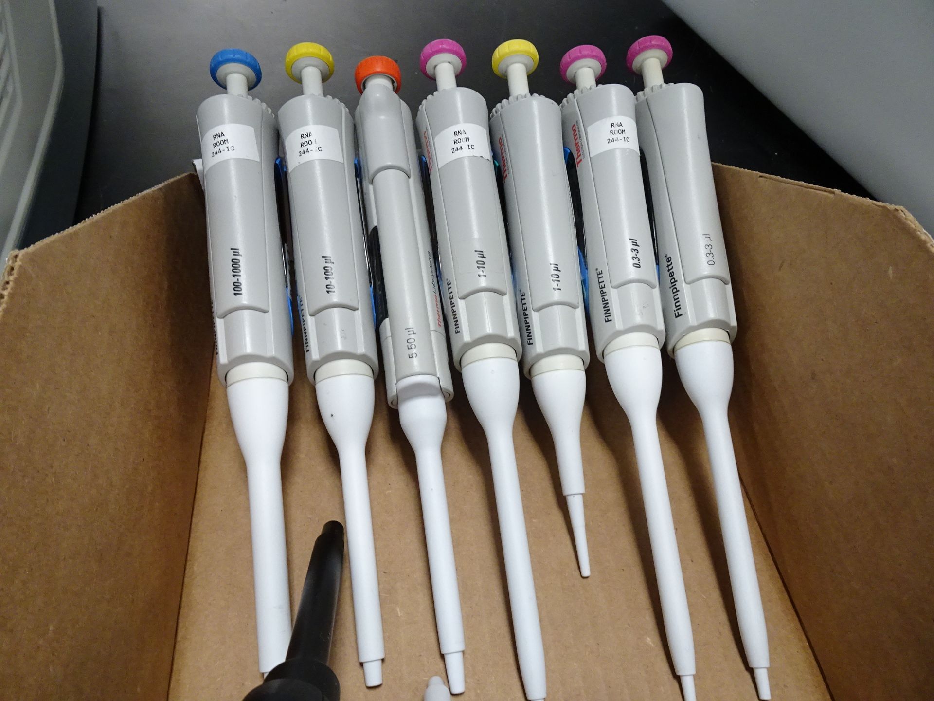 Pipettes - Image 6 of 7
