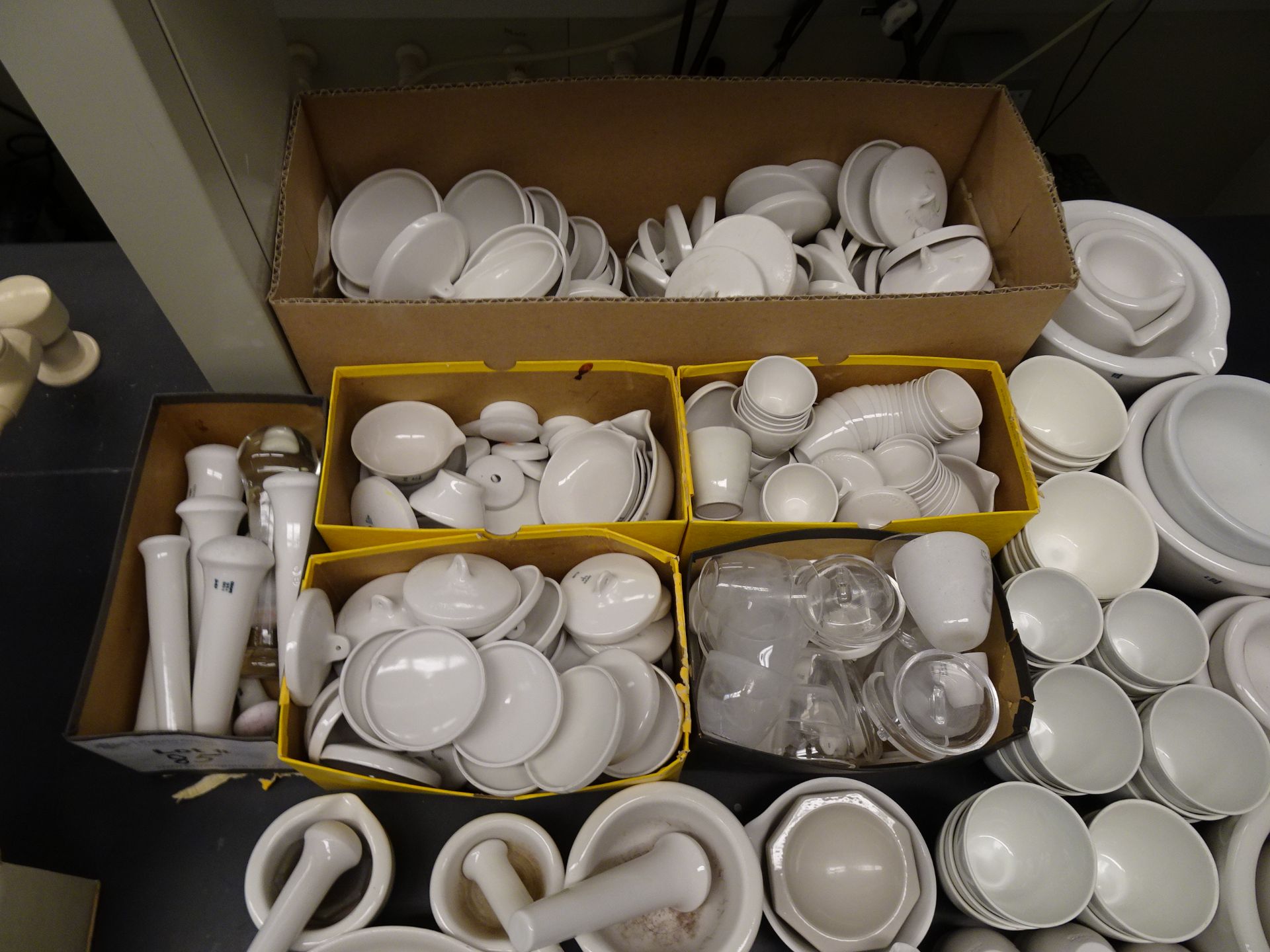 Lot of Various Ceramic Ware - Image 4 of 4