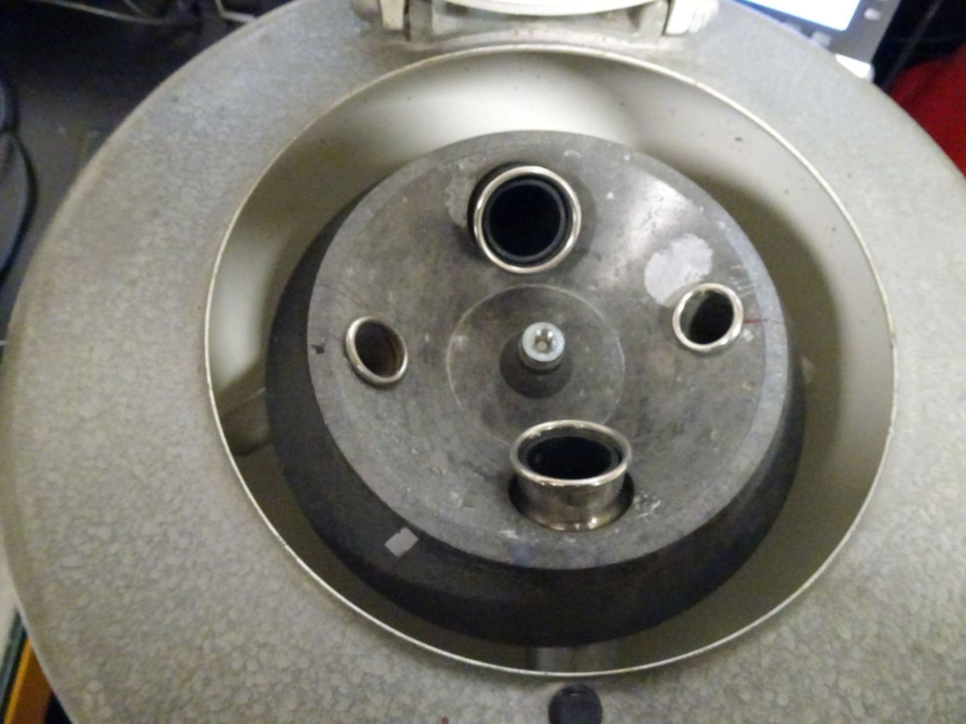 International Chemical Centrifuge Model 601728 - Image 2 of 3