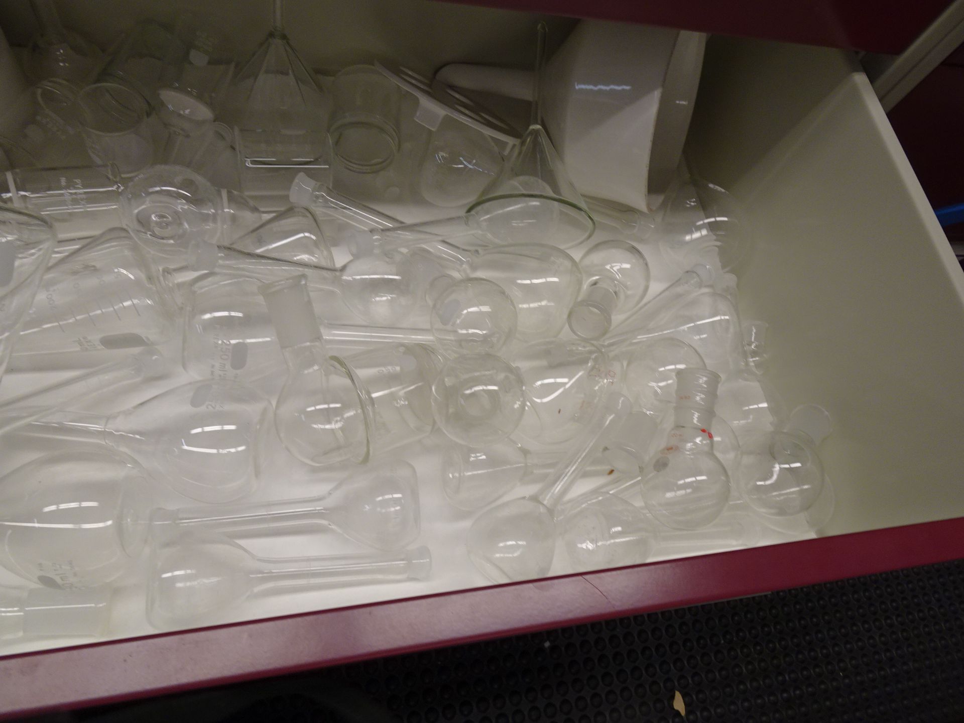 Large Lot of Misc Glassware and Plasticware - Image 8 of 12