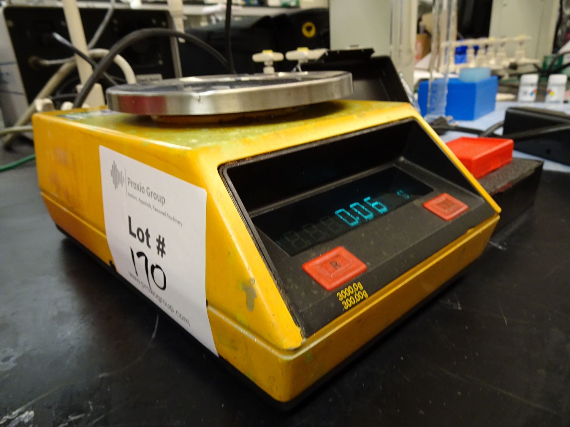 Sartorius Digital Scale . (1) Troemer 1g to 200g Weight Standard Set - Image 2 of 4