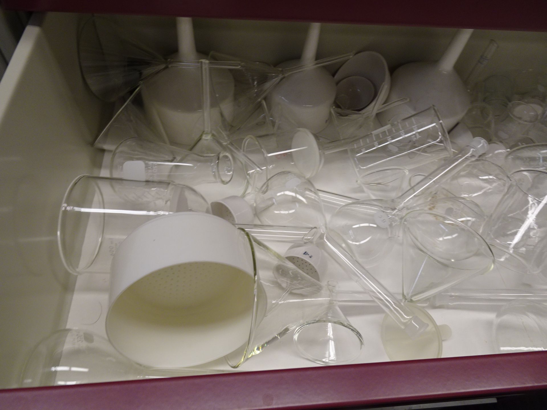 Large Lot of Misc Glassware and Plasticware - Image 10 of 12