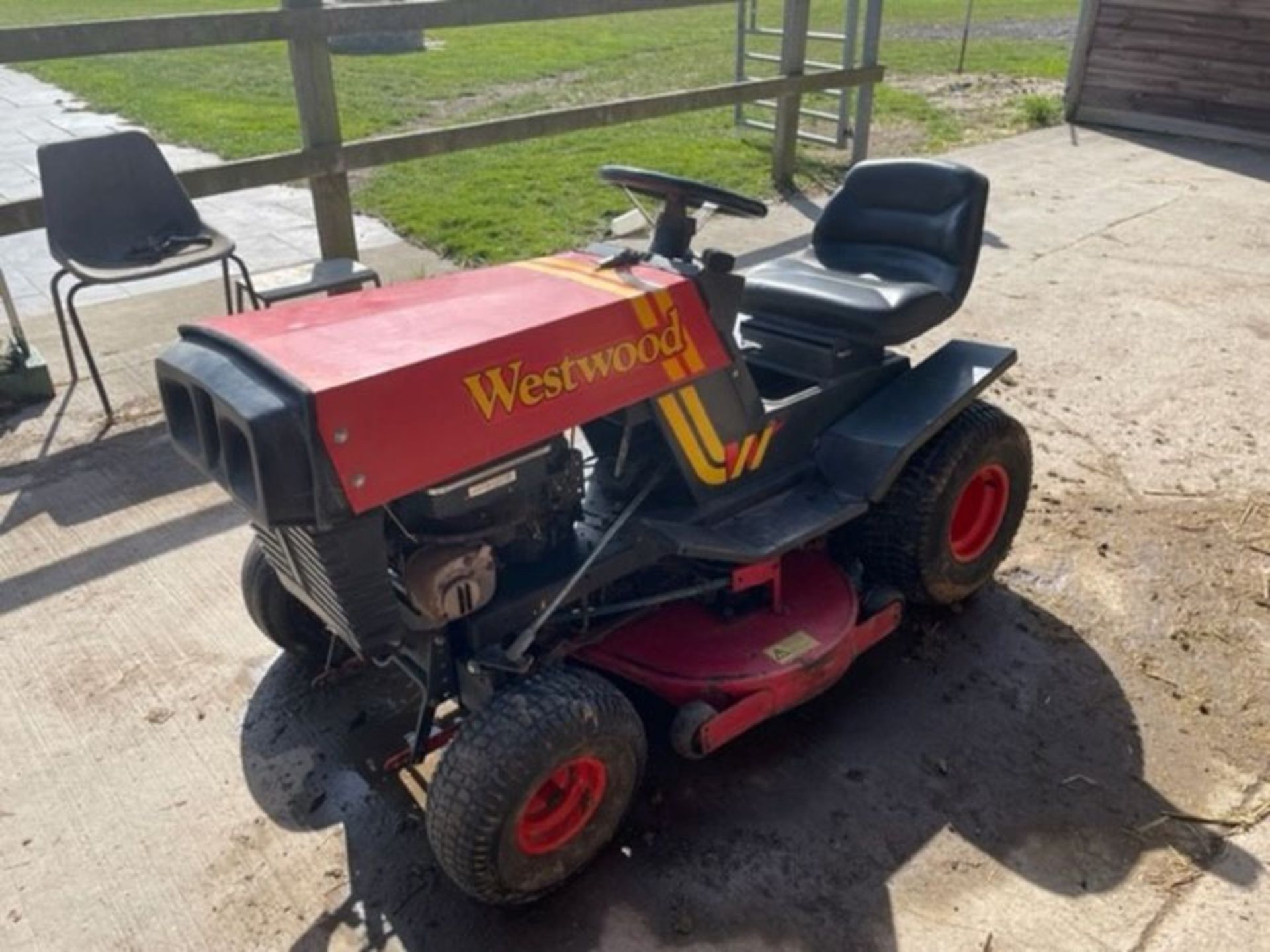 (95) Westwood 36in ride on mower, serial number 001253, key in office - Image 2 of 3