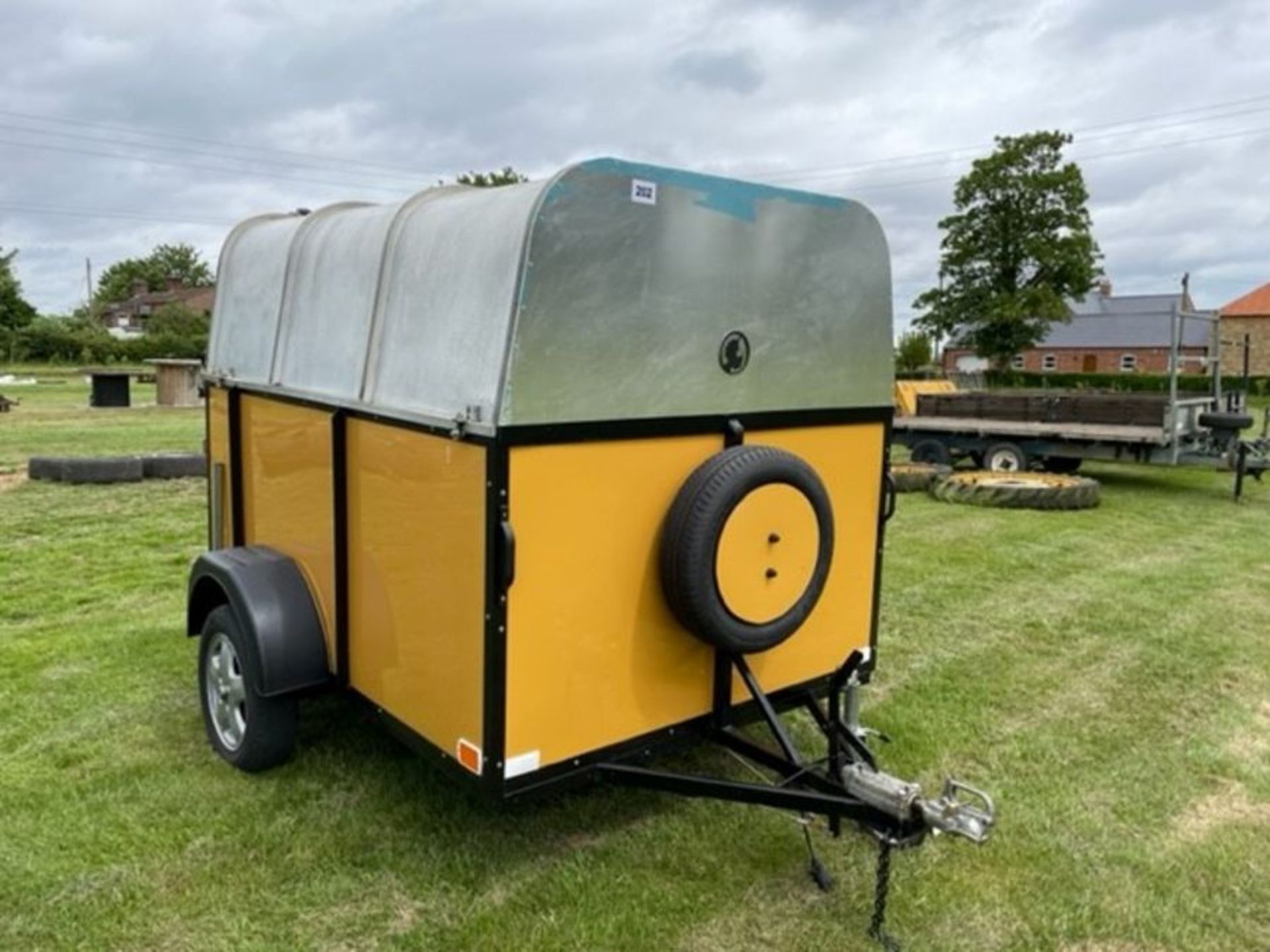 Livestock trailer & spare wheel