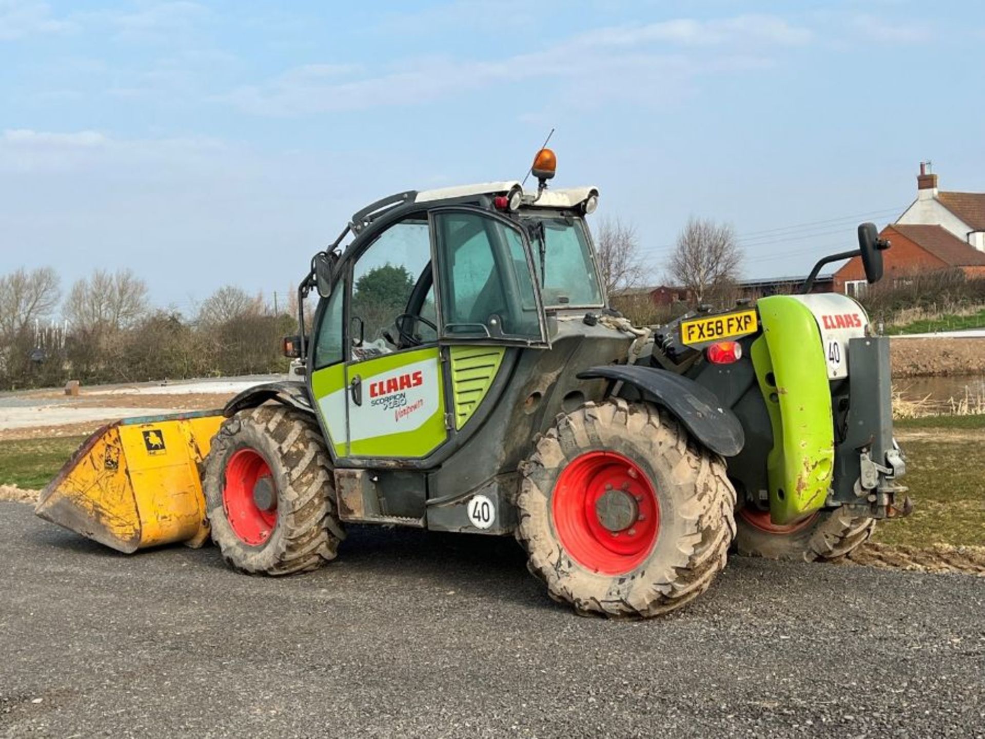 (09) Claas Scorpion 7030 Varipower telescopic handler Reg FX58 FXP, 5676 hours with pick-up hitch - Image 3 of 7