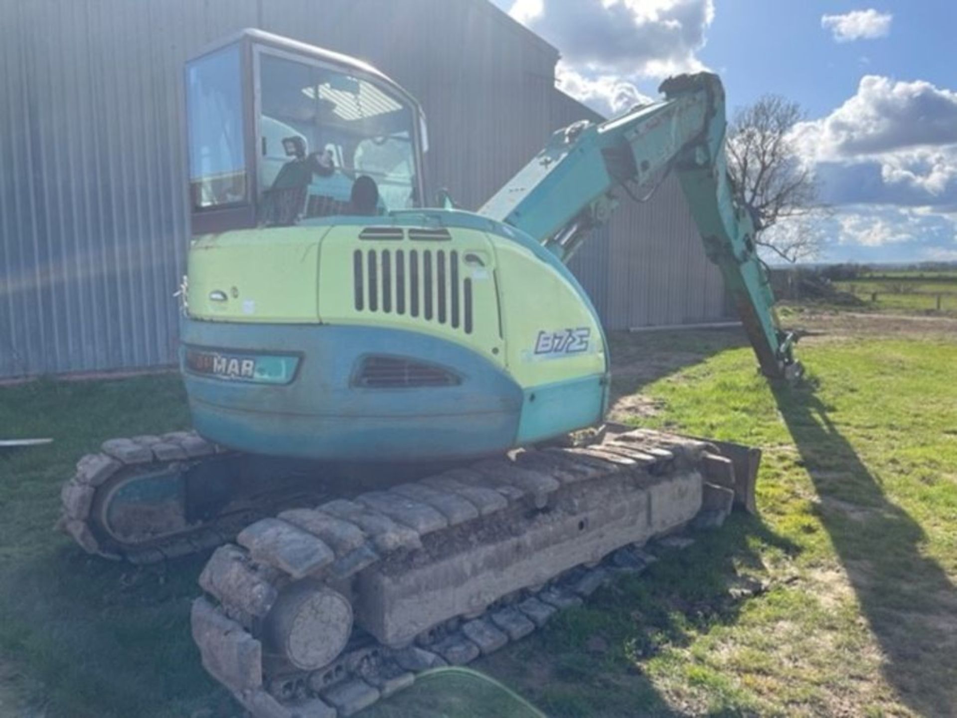 Yanmar B7-3 8 tonne 360 excavator, with front blade, 5,649 hours, rubber tracks, manual quick- - Image 4 of 8