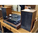 VINTAGE HMV RECORD DECK & RADIO WITH 2 SPEAKERS