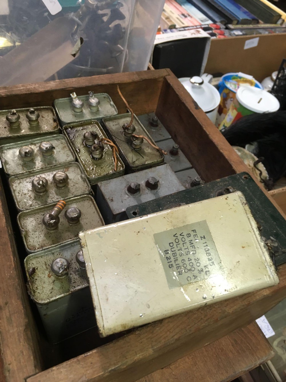 WOODEN BOX WITH 14 CAPACITORS A/F - Image 3 of 3