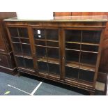 REPRODUCTION MAHOGANY WOOD GLASS FRONTED DISPLAY CUPBOARD, 4ft 6'' LONG