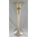 A SILVER SPILL VASE, 7'' HIGH - SHEFFIELD 1929