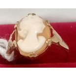 9ct CAMEO RING