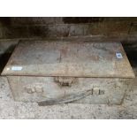 METAL AMMUNITION BOX WITH SPRING CATCH