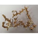 GOLD GILT NECKLACE & BRACELET WITH CROCUS STYLE DECORATION & PAIR OF EARRINGS