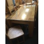 MODERN OAK DINING TABLE & 6 CHAIRS