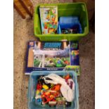 2 CARTONS OF BUILDING BRICKS INCL; A FOOTBALL GAME & CARTON OF CHILDREN'S TOYS