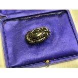 A MOURNING BROOCH IN BLUE SILK COVERED BOX
