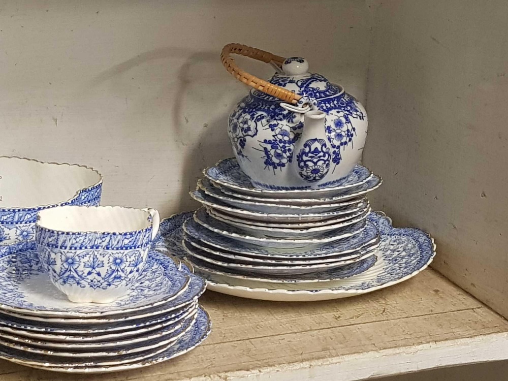 SHELF OF BLUE & WHITE PART TEA SERVICE - Image 2 of 3