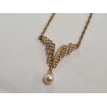 9ct NECKLACE SET WITH PEARL, 5.3g