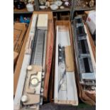 KNITMASTER KNITTING MACHINE & A CARTON WITH SPARE PARTS