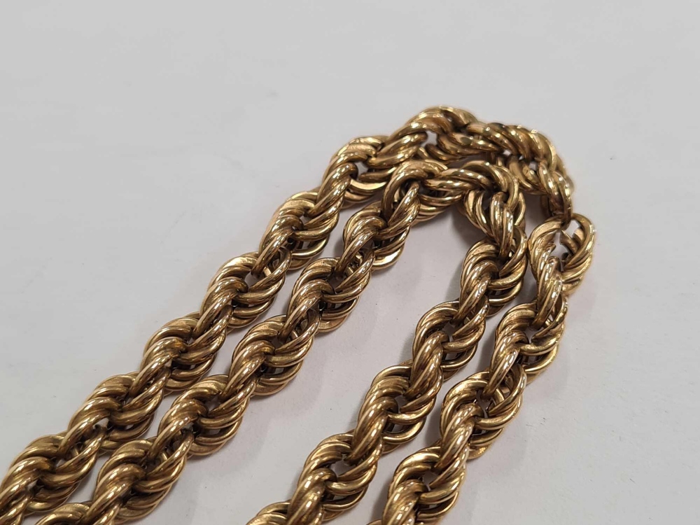 A 9ct GOLD ROPE TWIST NECK CHAIN, 19'' LONG - Image 2 of 3