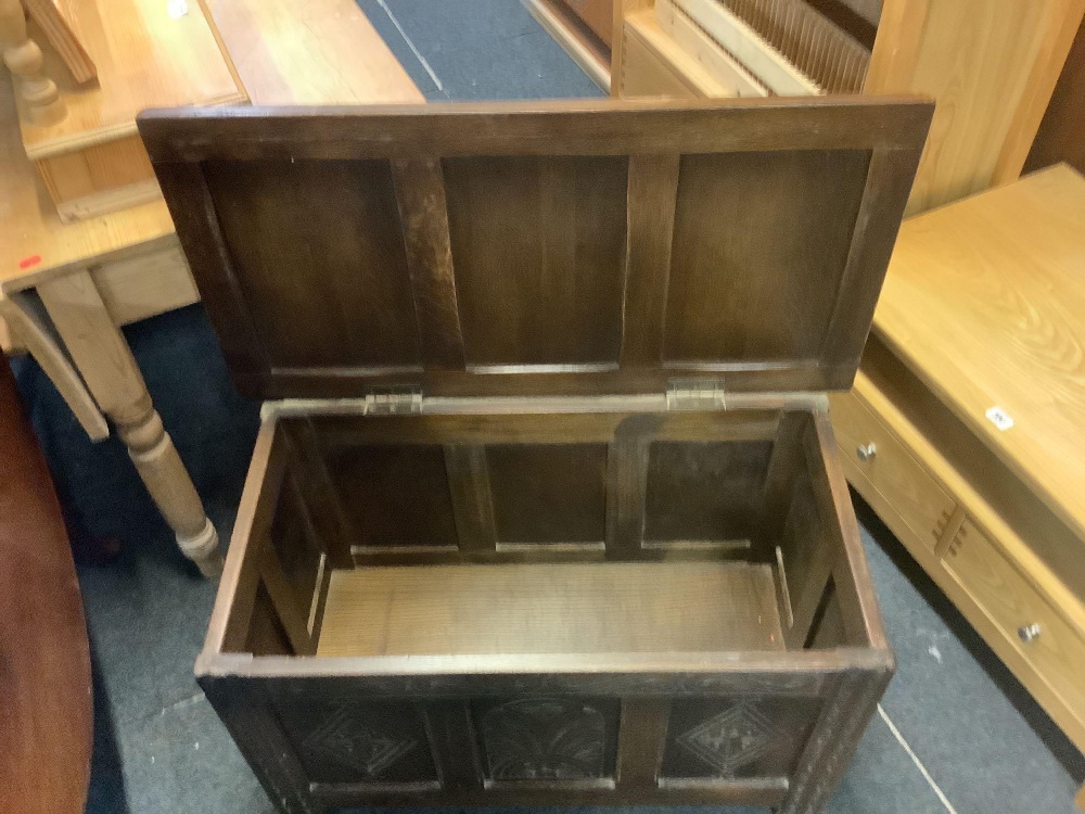 OAK SMOKERS CABINET WITH TURNED LEGS & CARVED OAK BLANKET CHEST WITH HINGED TOP - Image 4 of 4