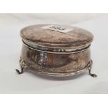 ROUND SILVER TRINKET BOX ON PAD FEET WITH HINGED LID