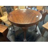 CIRCULAR MAHOGANY COFFEE TABLE WITH BALL & CLAW FEET