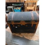 DOME SHAPE LEATHER TRAVEL TRUNK