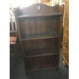 SMALL 1930'S OAK BOOKCASE