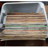 CARTON WITH VARIOUS VINYL LP'S & A VINTAGE CARRY CASE WITH 78'S MAINLY OF OPERA
