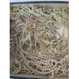 TRAY OF MISC PEARL STYLE NECKLACES