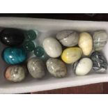 TRAY OF 12 POLISHED STONE EGGS & 2 MARBLES