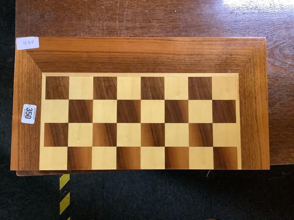 INLAID FRUIT WOOD CHESS BOARD & BACK GAMMON BOX WITH DRAUGHTS & INSTRUCTIONS