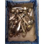 CARTON OF MISC BRASS OR BRONZE TABLE WARE