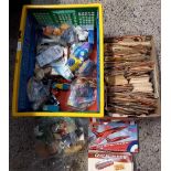 BOX OF MODERN TOYS INCL GREAT BRITISH BUSES & QTY OF VINTAGE BEER MATS