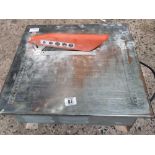 WICKES 550W TILE CUTTER