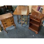 BOW FRONTED CHEST OF 3 DRAWERS, 18'' WIDE, AN OAK GATE LEG TABLE WITH TURNED LAGS, 2fT WIDE, & A