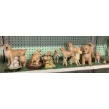 SHELF OF APPROX 18 VARIOUS CERAMIC & RESIN GOLDEN RETRIEVERS