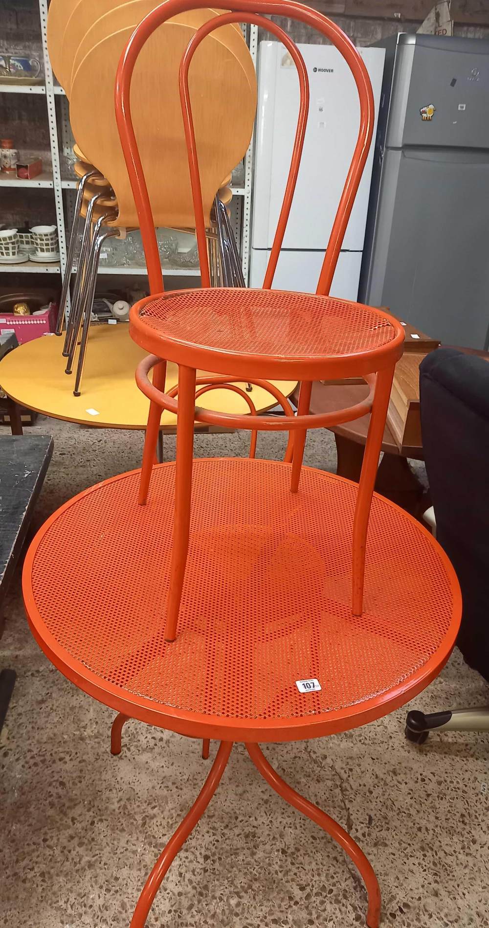 ROUND RED PAINTED PATIO TABLE WITH 2 CHAIRS