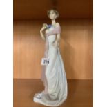 TALL LLADRO FIGURINE OF A LADY WITH BOX