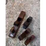 4 VINTAGE WOODEN BLOCK PLANES